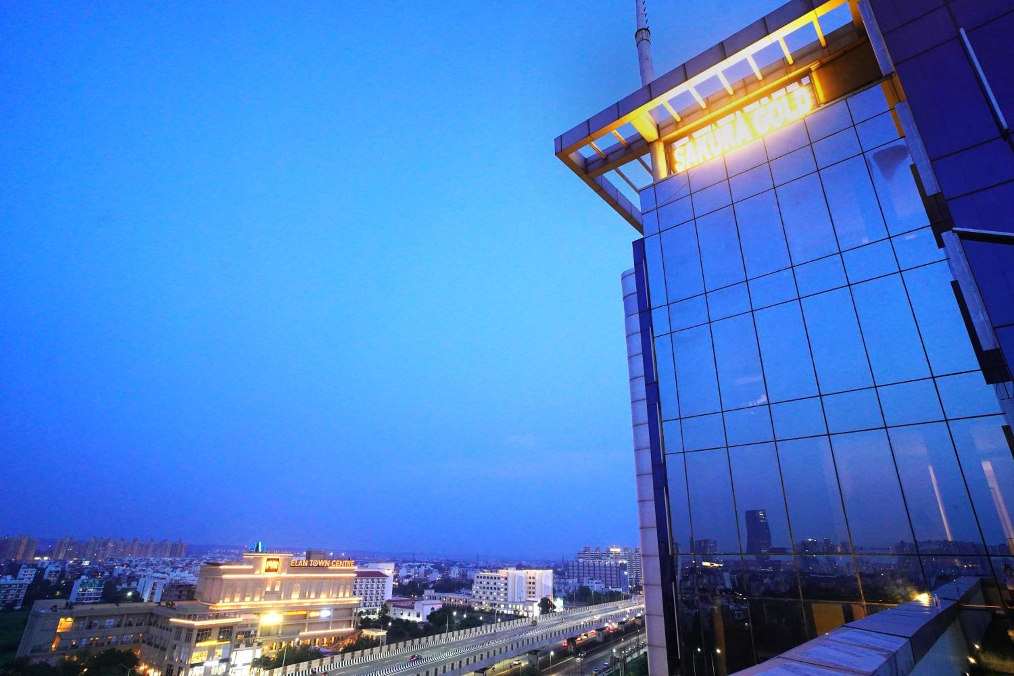Hotel Sakura Gold คูร์เคาน์ ภายนอก รูปภาพ