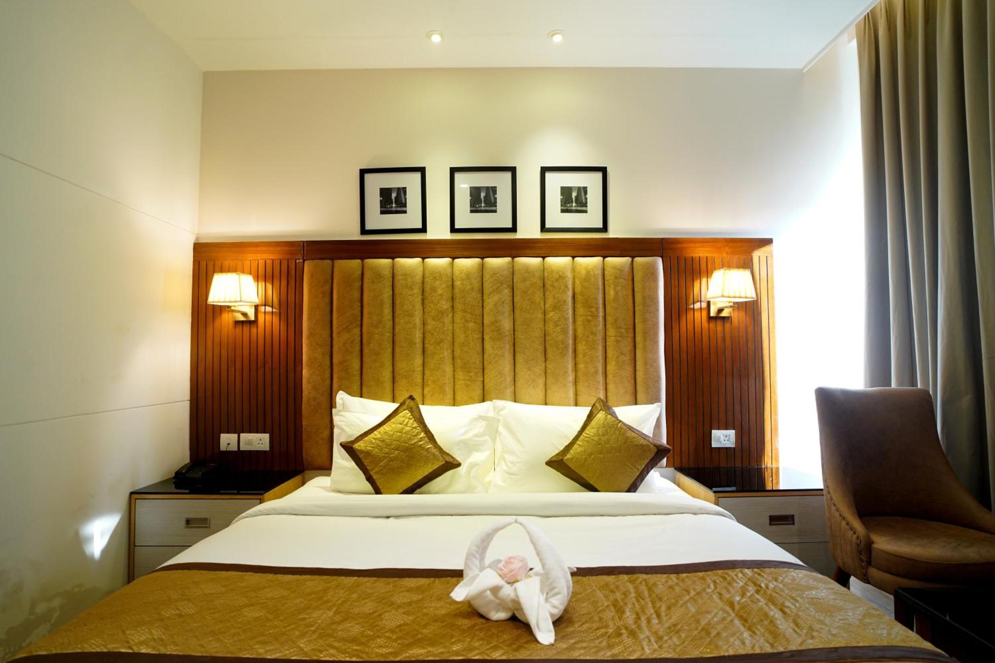 Hotel Sakura Gold คูร์เคาน์ ภายนอก รูปภาพ
