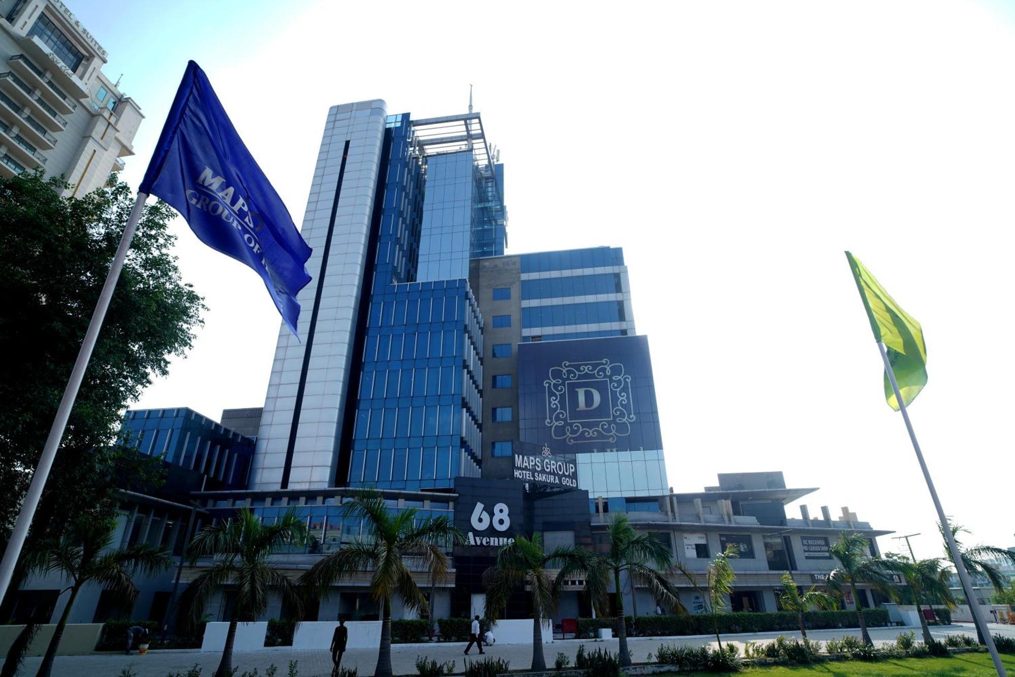Hotel Sakura Gold คูร์เคาน์ ภายนอก รูปภาพ