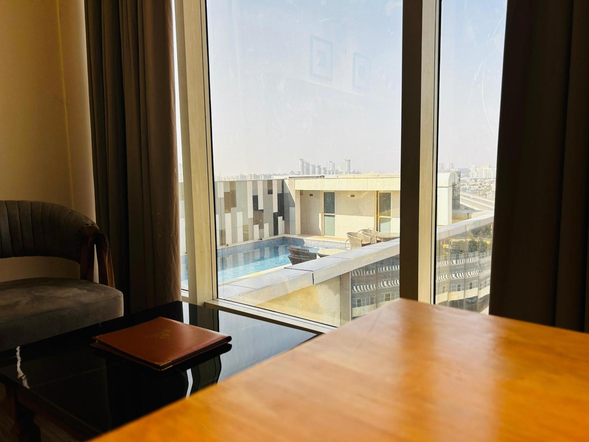 Hotel Sakura Gold คูร์เคาน์ ภายนอก รูปภาพ
