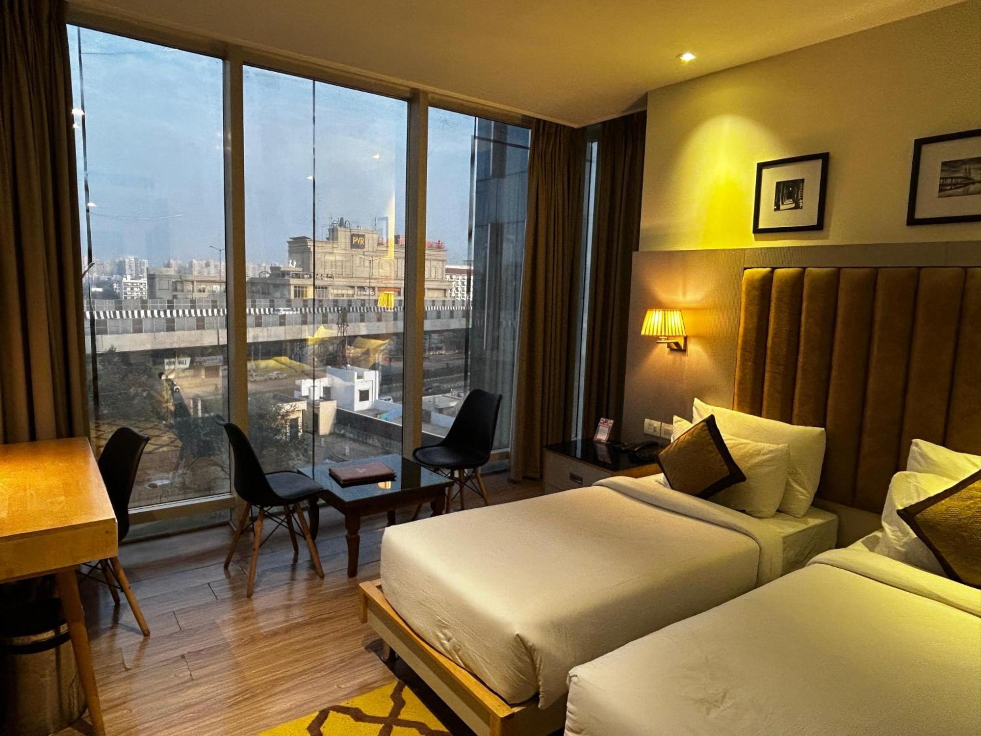 Hotel Sakura Gold คูร์เคาน์ ภายนอก รูปภาพ